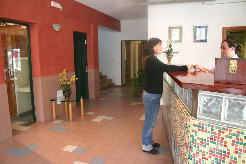 Hostal Rosales Es Pujols Eksteriør billede
